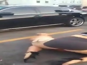 Một vài Whores chiến đấu.